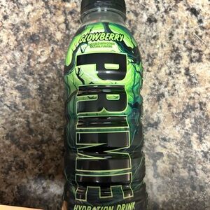 COPY - Green Hydration Drink Bottle with Energetic Design